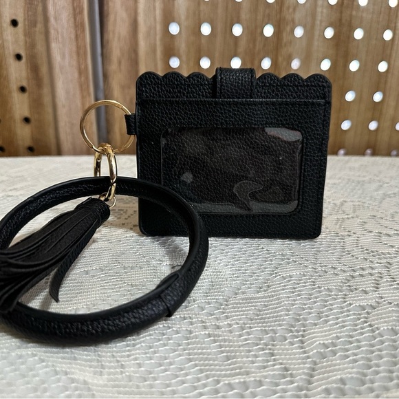 Elegant Bangle Black Card Holder with Tassel Keychain - Picture 3 of 3